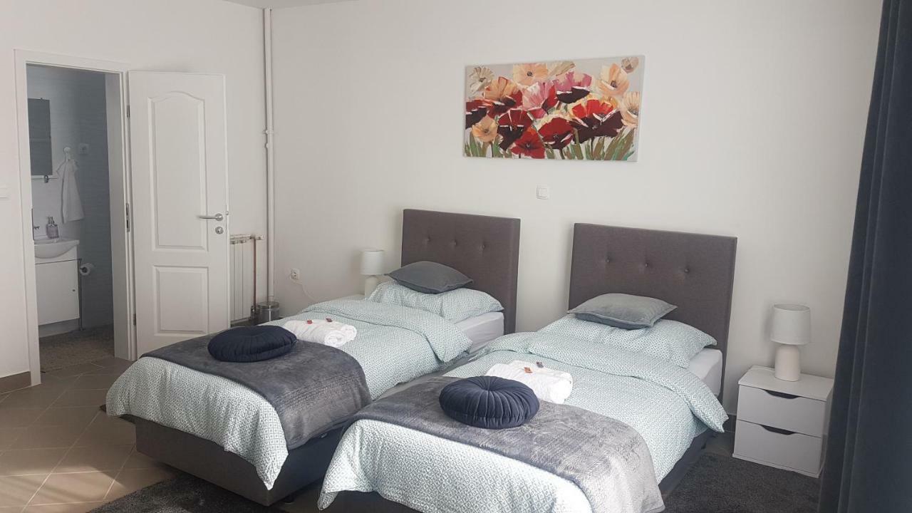 Marko Airport Rooms ヴェリカ・ゴリツァ エクステリア 写真
