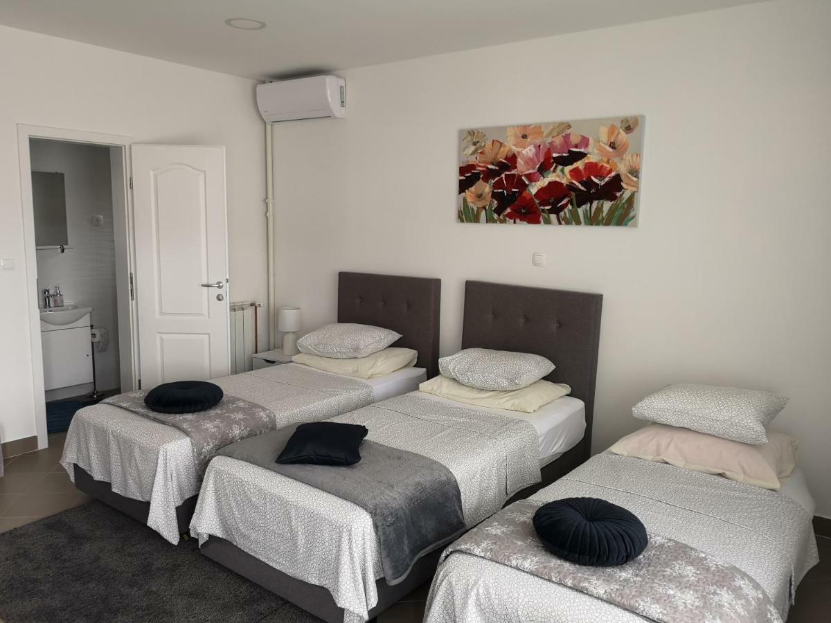 Marko Airport Rooms ヴェリカ・ゴリツァ エクステリア 写真