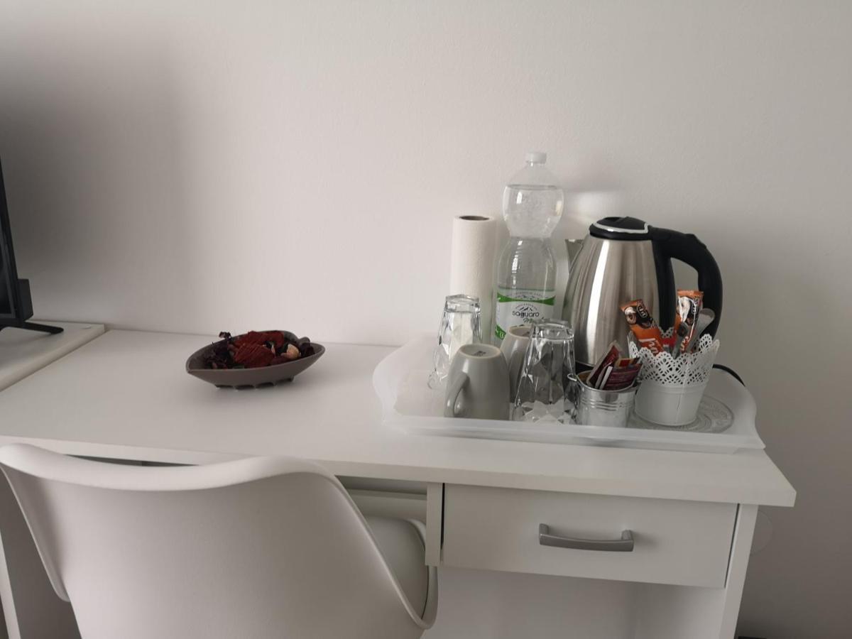 Marko Airport Rooms ヴェリカ・ゴリツァ エクステリア 写真